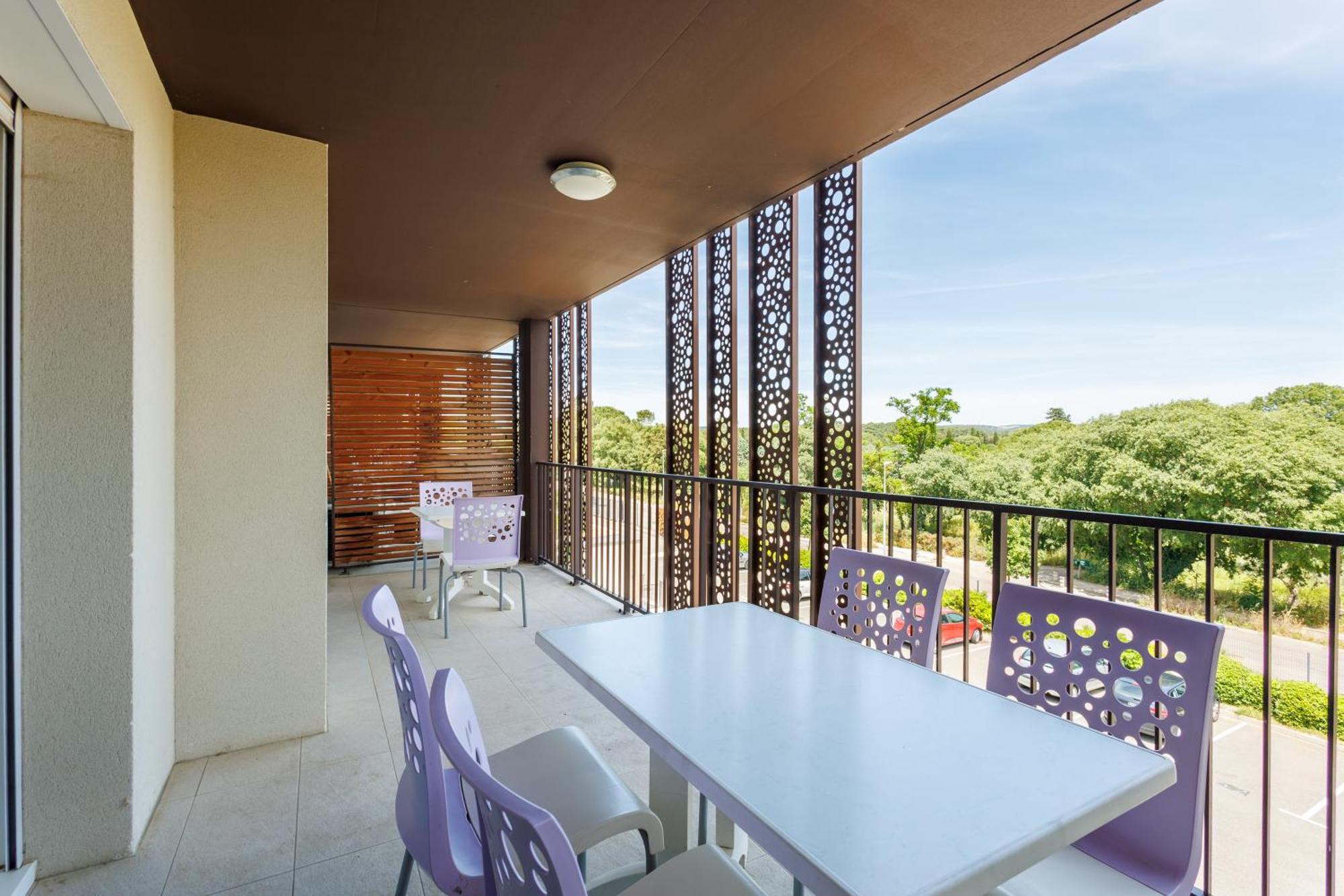 Residhotel Pont Du Gard Aparthotel 3*