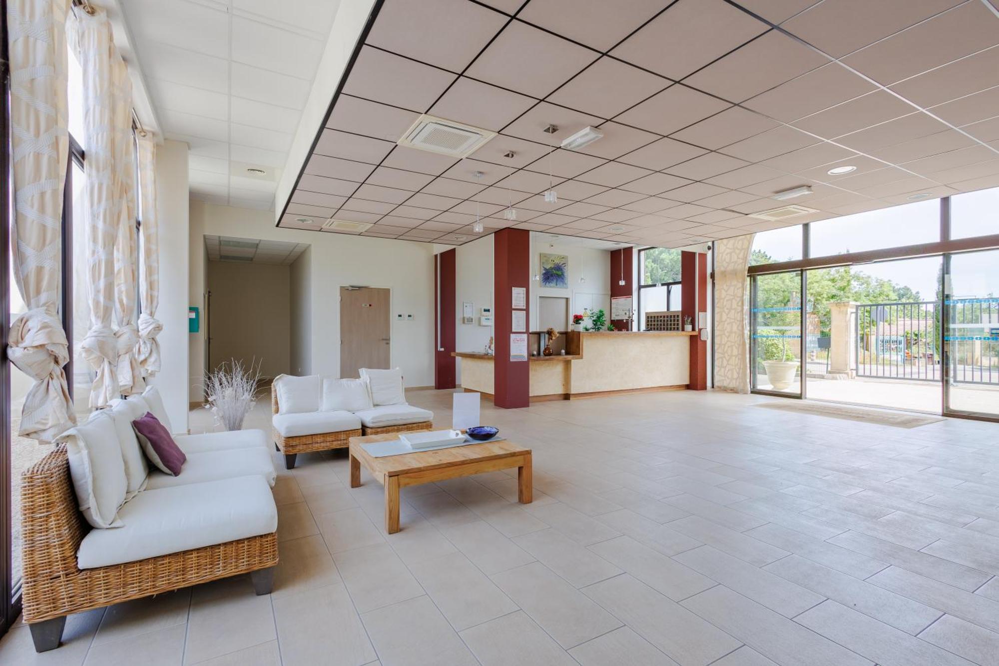 Apart-hotel Residhotel Pont Du Gard