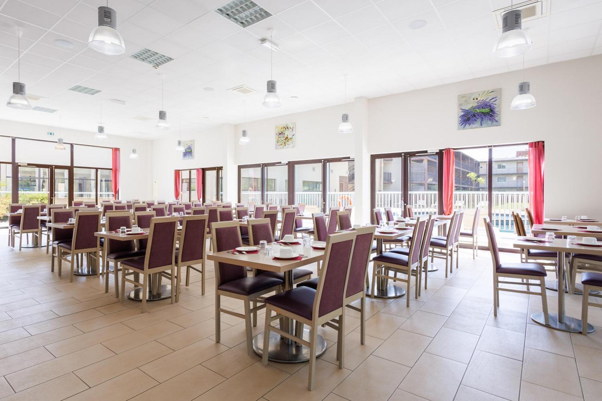 Apart-hotel Residhotel Pont Du Gard 3*